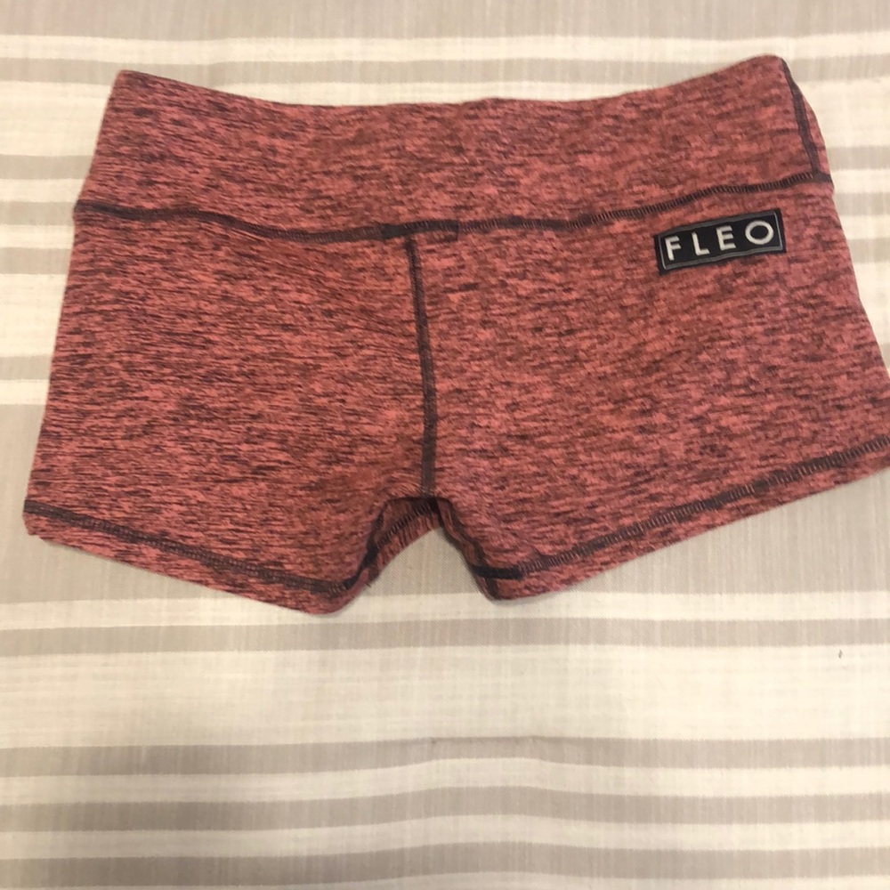 Fleo Original Shorts Size Medium